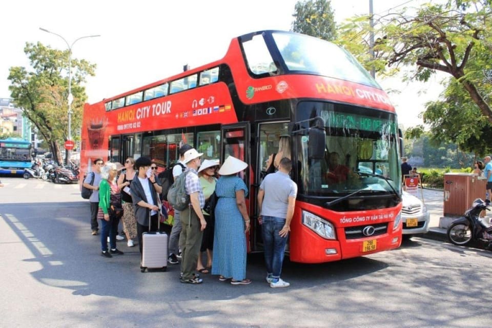1 ROUND HANOI CITY TOUR + WATER PUPPET SHOW TICKET - Audio guide in many languages: use it like a mini lecture