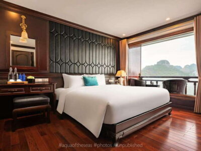 2-Day: Halong Lan Ha Bay 5 Stars Cruises w/Balcony & Bathtub - Hanoi Pickup and Tuan Chau Wharf: The Day Starts Fast