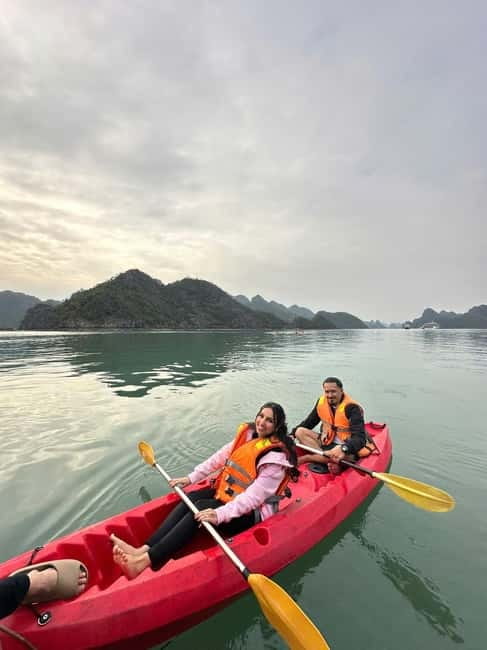 2-Day or 3-Day: Halong&Lan Ha Bay Cruise 5<em> balcony,bathtub – Key highlights worth planning for’ /></p>
<ul>
<li><strong>Balcony + bathtub cabin setup</strong> that makes slow mornings on the water feel special</li>
<li><strong>Tra Bau swim and kayaking</strong> in a classic limestone setting tied to the Kong Skull Island vibe</li>
<li><strong>Chef-led Vietnamese cooking class</strong> you actually participate in (not just watch)</li>
<li><strong>Viet Hai Village by bike or electric car</strong> with a look at daily local life</li>
<li><strong>Dark & Bright Cave</strong> with a choice of bamboo boat rowing or kayak options</li>
</ul>
<h2 id="why-a-doria-balcony-and-bathtub-cabin-changes-everything">Why a Doria balcony-and-bathtub cabin changes everything</h2>
<p><img width="820" height="615" decoding="async" src=