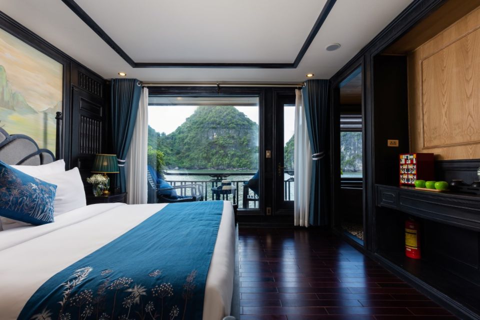 3-Day 2-Night Lan Ha Bay 5-Star Cruise - Food on board: seafood-forward meals with real vegetarian options