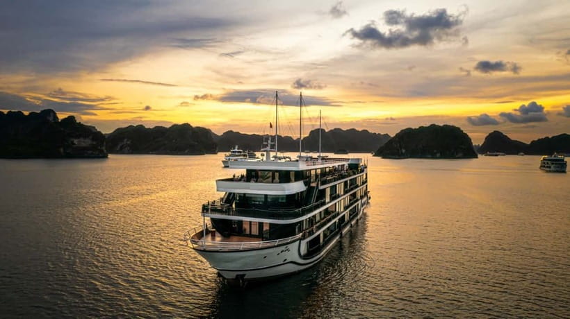 3 Day - Hanoi City Tour - Lan Ha Bay 5 Star Cruise & Balcony - Getting to Lan Ha Bay: limousine + speedboat timing