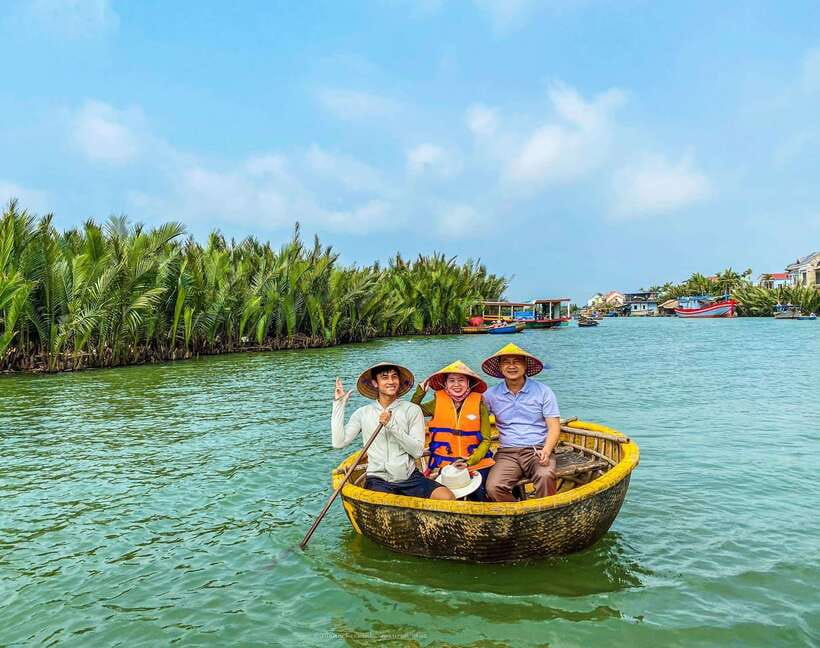 40 Minutes - Basket Boat Ride in the Water Coconut forest - Timing and Meeting Point: How Not to Lose Time in a Crowded Area