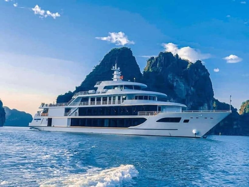 7 hours to discover HaLong Bay on Luxury Day Cruise - Sea Octopus in Halong Bay: The Route That Balances Sights and Downtime