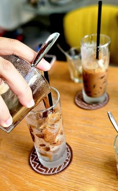A Complete Vietnam Coffee Journey - The Unknown Giant - Traditional vs Modern Coffee Styles: The Comparisons That Teach