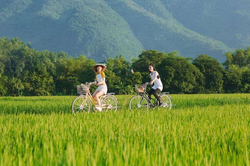 Amazing Mai Chau Day Tour- Small Group with Biking and Lunch - Thai minority home visit: craftwork by Mrs. Mang’s family