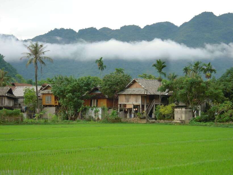 Amazing Mai Chau Day Tour- Small Group with Biking and Lunch - Biking the Mai Chau Valley: rice fields, limestone, and real village routes