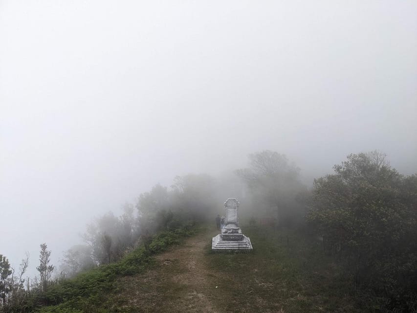 Bach Ma National Park Trekking Tour From Hue/Da Nang/Hoi An - Hai Vong Dai Peak: The View at the Top (Fog Included)