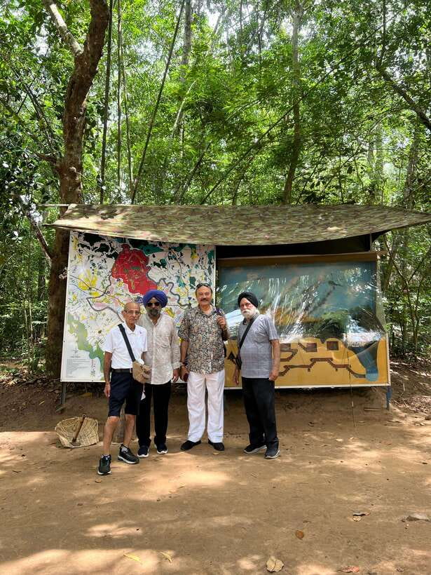 Black Virgin Mountain, Cu Chi Tunnels, Cao Dai Temple Tour - Cu Chi Tunnels: Underground Passageways and War-Time Ingenuity
