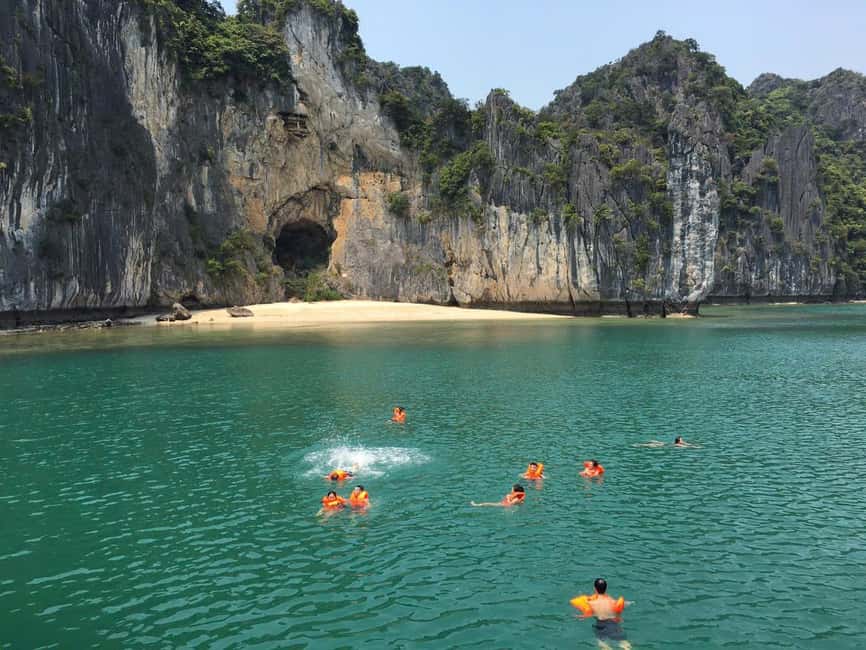 Cat Ba/Ha Noi: Lan Ha and Monkey Island Full Day Boat Trip - The return trip: slow cruising and sunset tea