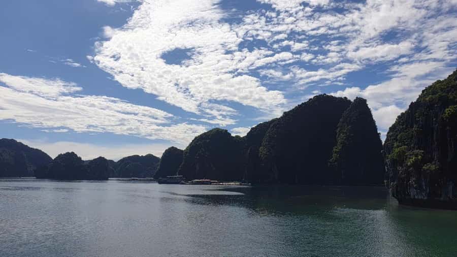 Cat Ba: Night Kayaking with Glowing Plankton - What to bring (and what you’ll regret not bringing)