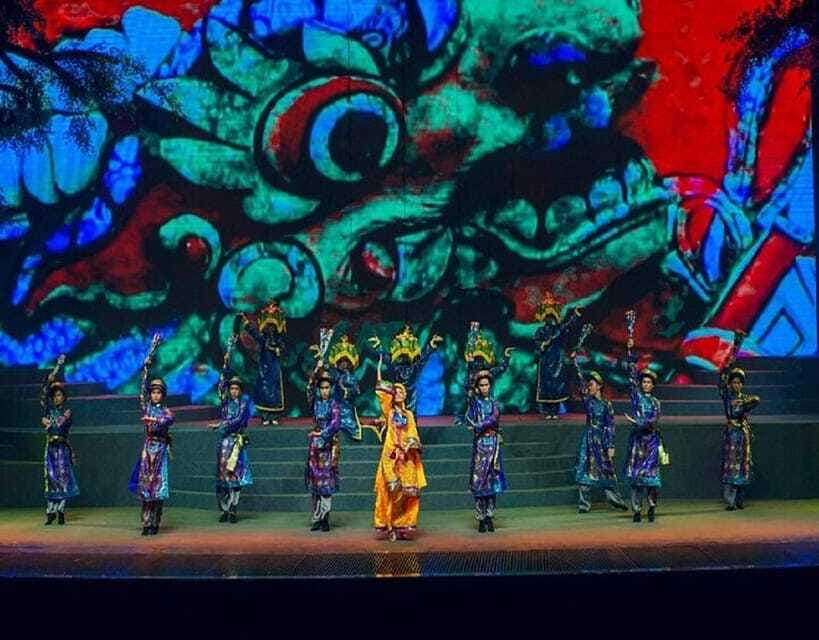 Charming Da Nang Show: Culture, History, Art Vietnamese Show - Live Instruments and Singing: How the Music Does the Teaching