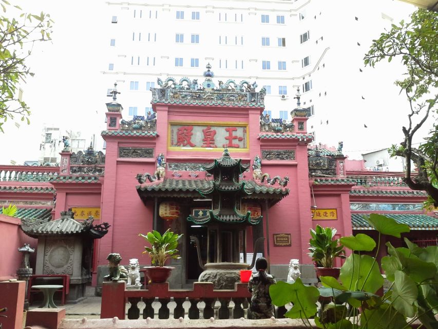 Customized Ho Chi Minh City Experience on Cyclo with Driver - Pho and water during the 3-hour option