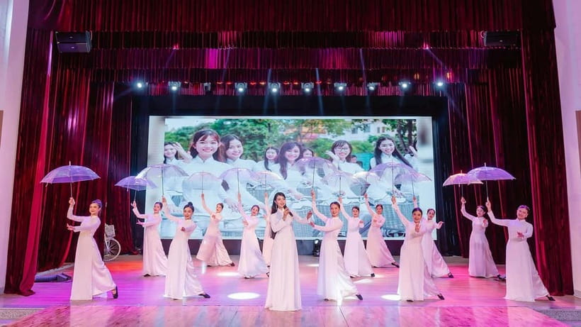 Da Nang: Ao Dai Show - Refreshments Included: Small Detail, Real Benefit