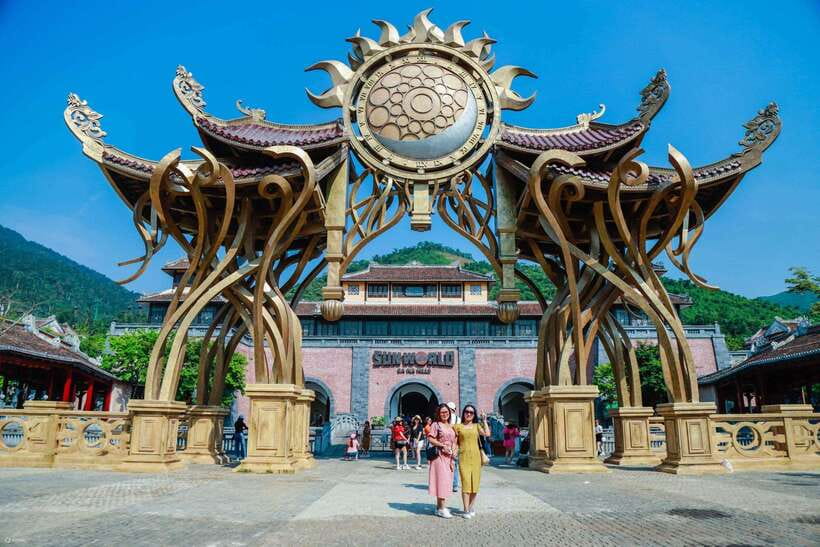 Da Nang: Ba Na Hills Cable Car & Golden Bridge Private Tour - Riding the Modern Cable Car: What You Actually Get