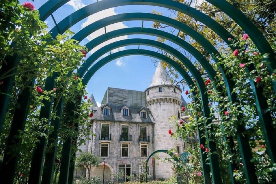 Da Nang: Ba Na Hills Tour with Cable Car Ride - Lunch in the middle: buffet energy and time management