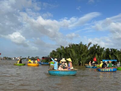 Da Nang: Basket Boat in Coconut Forest, Sunset & Hoi An Town - Watching daily fishing life in the coconut forest