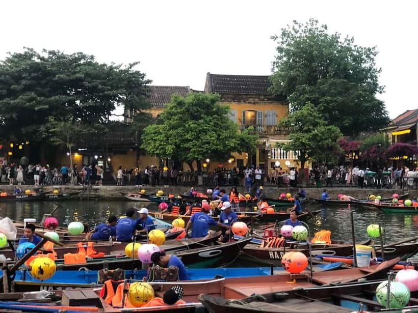 Da Nang : Basket Boat Ride - Hoi An City - Release Lantern - Local Dinner: Chicken Rice, Cao Lầu, or Mì Quảng