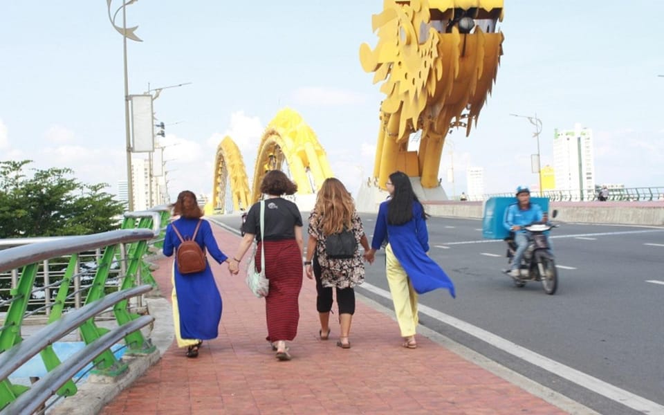 Da Nang By Night & Han River Dragon Cruise with a local food - The Leaning Pillar Tran Thi Ly Bridge: a stop for people who like structure