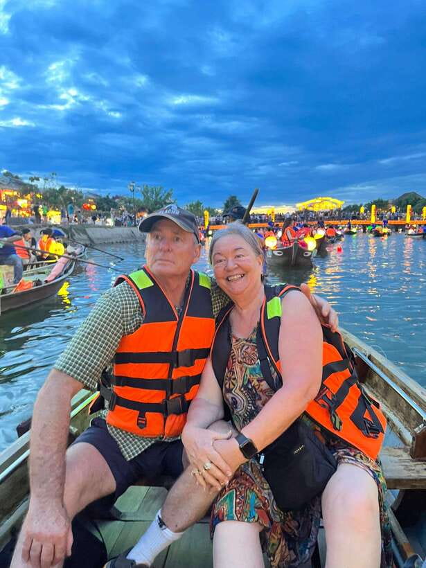 Da Nang: Cam Thanh Coconut Village and Hoi An Old Town Tour - Thu Bồn River Stop: A Quick View Pause