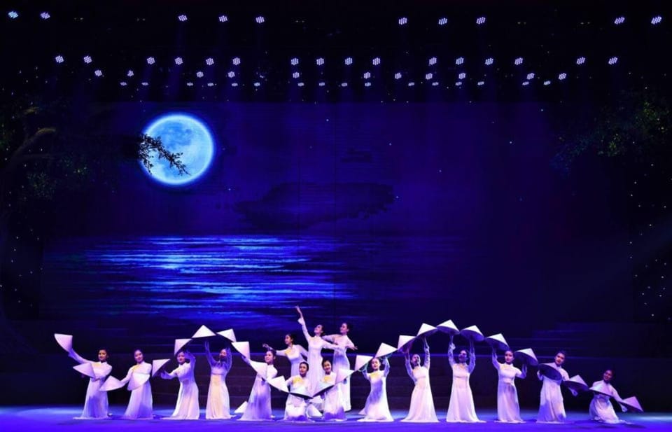 Da Nang: Charming Da Nang Show Ticket - Costumes, Props, and Details You’ll Want to Spot