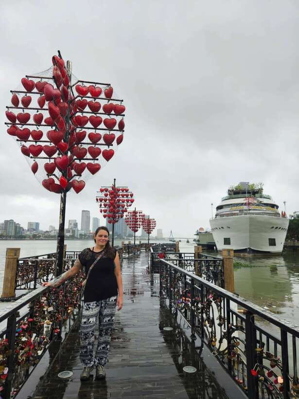 Da Nang City Sightseeing Private Tour With Seafood Buffet - Linh Ung Pagoda and the Lady Buddha on Son Tra Peninsula