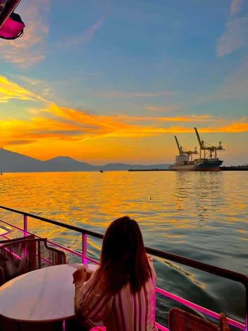 Da Nang: Experience a Magical Sunset Dinner Cruise in DN Bay - So, should you book Poseidon’s sunset dinner cruise?