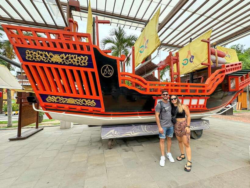 Da Nang: Full-day My Son Sanctuary And Hoi An Heritage Tour - Japanese Covered Bridge: quick stop, big identity