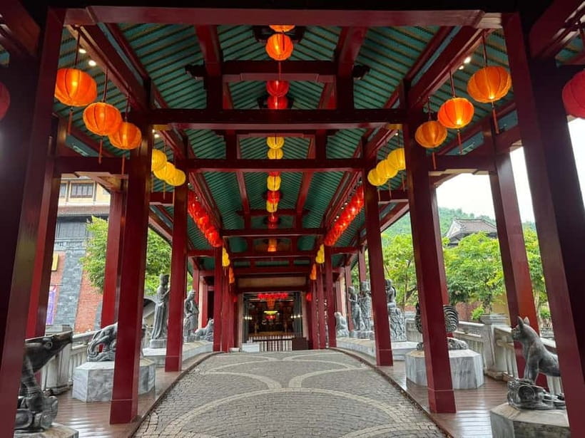 Da Nang: Golden Bridge, Ba Na Hills & Buffet Lunch Included - Guides and day flow: what “good organization” looks like