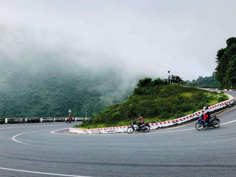 Da Nang: Hai Van Pass And Lang Co Beach Scenic Discovery - Practical tips: what to pack and how to enjoy a long 9-hour circuit