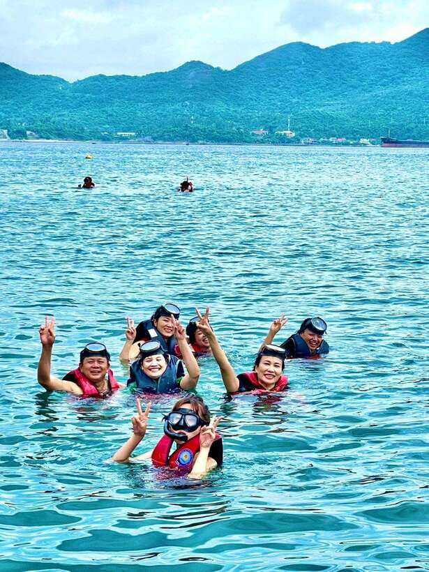 Da Nang/Hoi An: Cham Island Speedboat Tour with Snorkeling - Xếp Beach snorkeling: what you’ll see under the surface