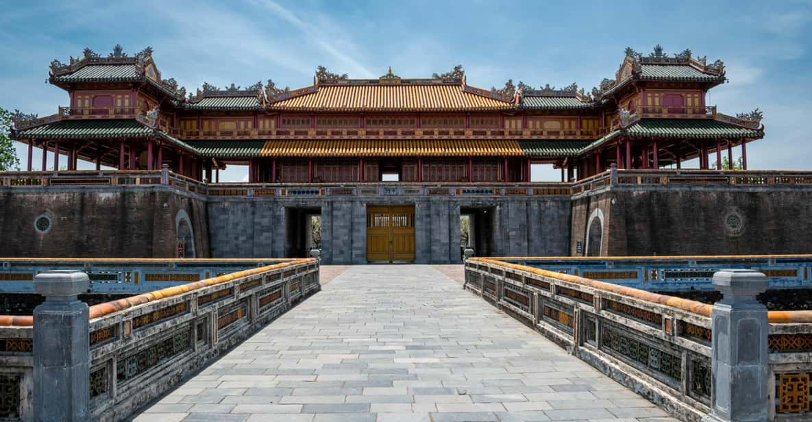 Da Nang: One-Day Hue Discovery with Luxury Private Limousine - Lunch in Hue: traditional flavors, built into the price
