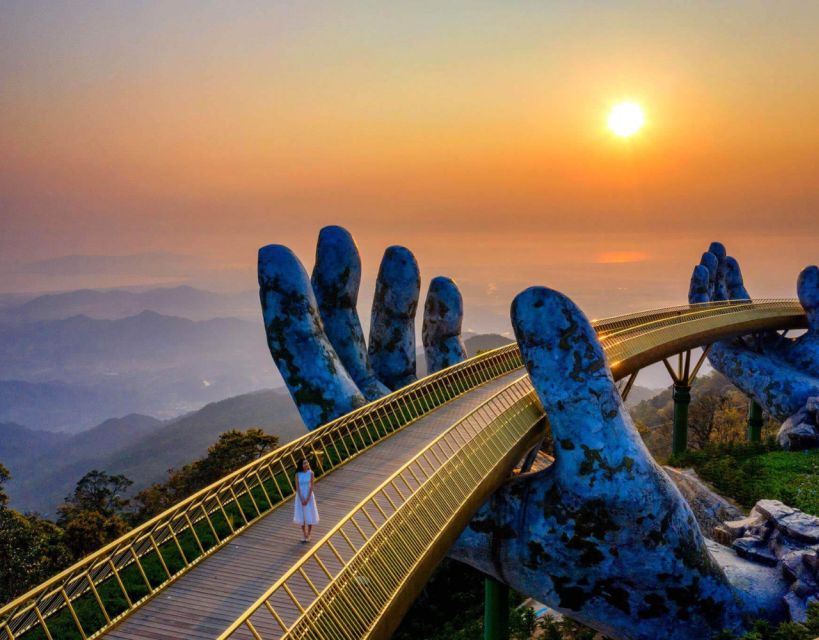 Da Nang: Private & All-Inclusive Instagram Tour - Ba Na Hills and the Golden Bridge (The Hands): the main photo mission