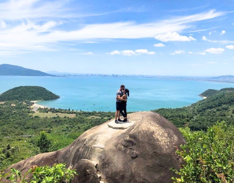 Da Nang: Private & All-Inclusive Instagram Tour - The payoff sunset plan: Linh Ung Pagoda and Son Tra Peninsula