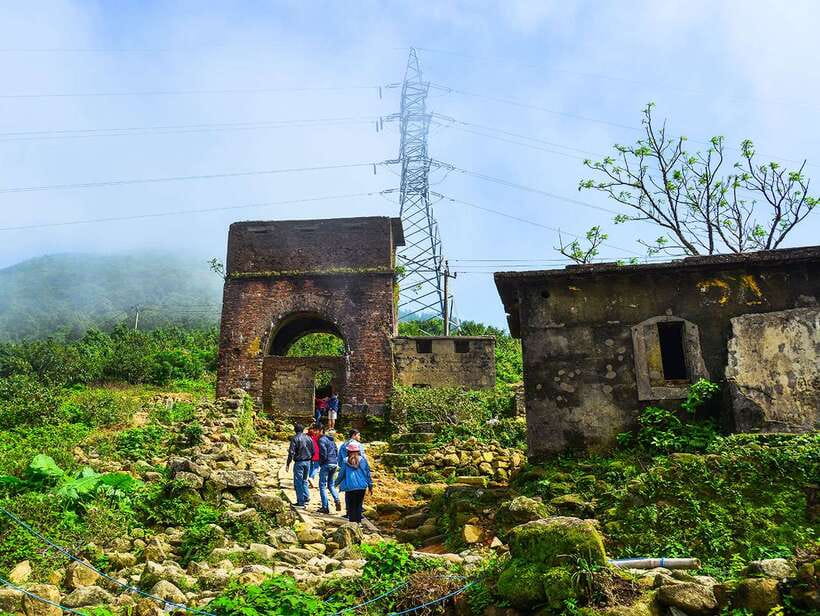 Da Nang : Private Car to Hue with Multi Sightseeing Stops - Who should book this trip (and who should skip it)