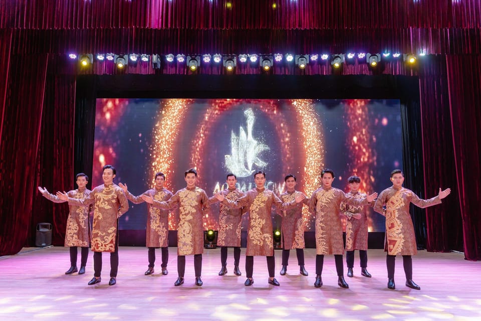 Da Nang "The Ao Dai" Show: Timeless Vietnamese Elegance - Tips to make your evening smoother