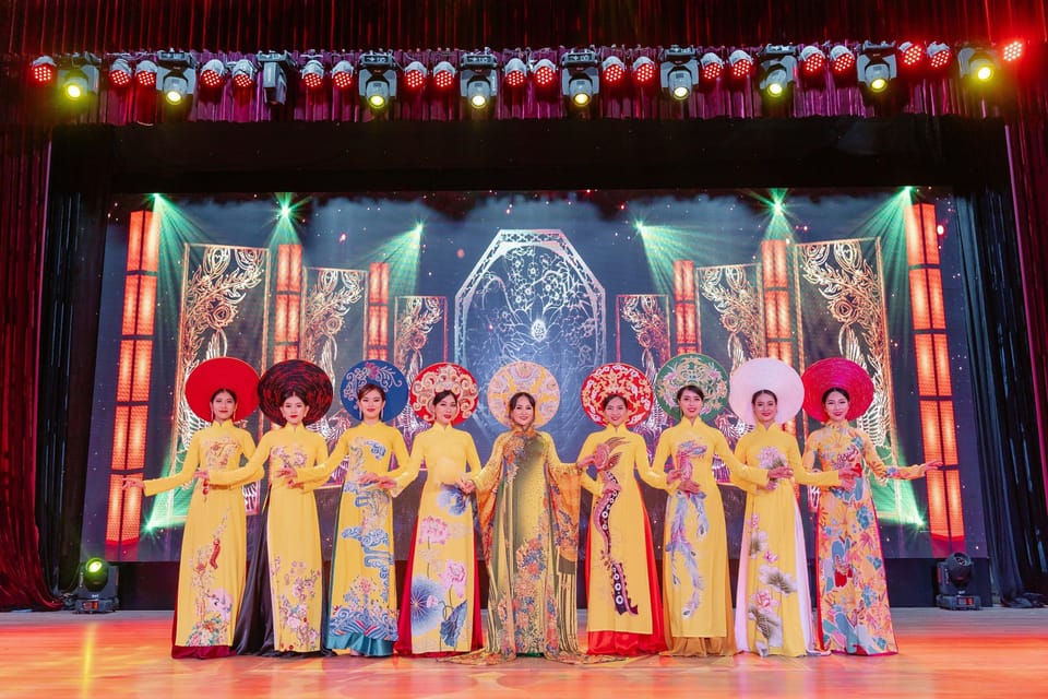 Da Nang "The Ao Dai" Show: Timeless Vietnamese Elegance - Timing that won’t stress you out