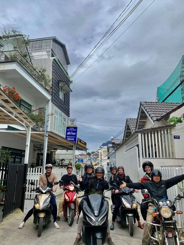 Dalat: COUNTRYSIDE and MARIO KART-MONGO LAND - Elephant Waterfalls and Linh An Pagoda: the big viewpoint payoff