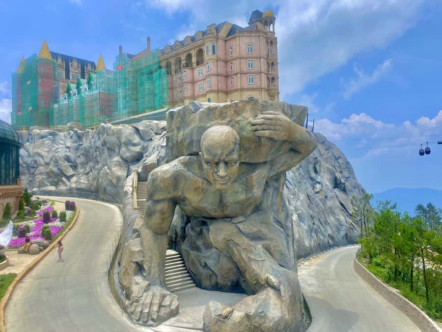 Danang: Golden Bridge by Private Car or Bus w hotel pickup - What to Bring for Ba Na Hills (Practical Stuff You’ll Feel)