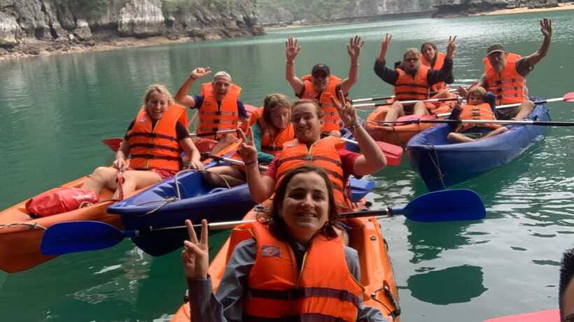 Đảo Cát Bà : 1Day Kayaking,Swimming,Cycling,Snorkeling,Lunch - Cycling to Viet Hai village: rice fields, local chats, and fish-massage time