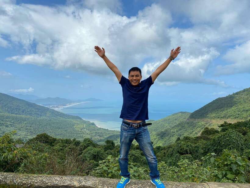 Driver Hue to HOI AN : see Hai Van Pass - Marble Mountain - What the Day Feels Like in Real Time