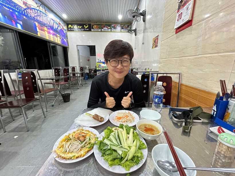 Eat like a local with a local - Walking Tour - Should you book Eat like a Local with a Local in Hue?