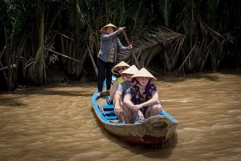 Essential Mekong Delta: Highlight Tour from Ho Chi Minh City - Guide Energy: English Narration, Humor, and Safe Driving