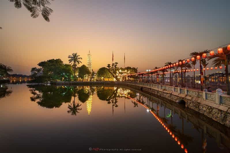 Explore Ha Noi City Tour For Full Day - One Pillar Pagoda and the Temple of Literature: spiritual landmark meets Vietnam’s old school