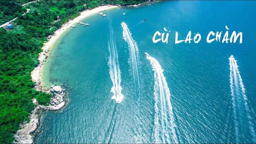 From Da Nang/Hoi An: Cham Islands Tour with Snorkeling - Seafood lunch, shower time, and coconut-tree loungers