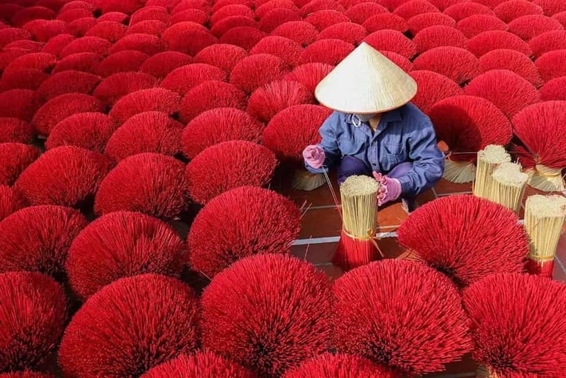 From Ha Noi: Perfume Pagoda & Quang Phu Cau Incense Village - Yen River to limestone temples: why this trip works