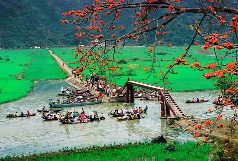 From Ha Noi: Perfume Pagoda & Quang Phu Cau Incense Village - Thien Tru Pagoda and the Huong Tich Cave pilgrimage feel