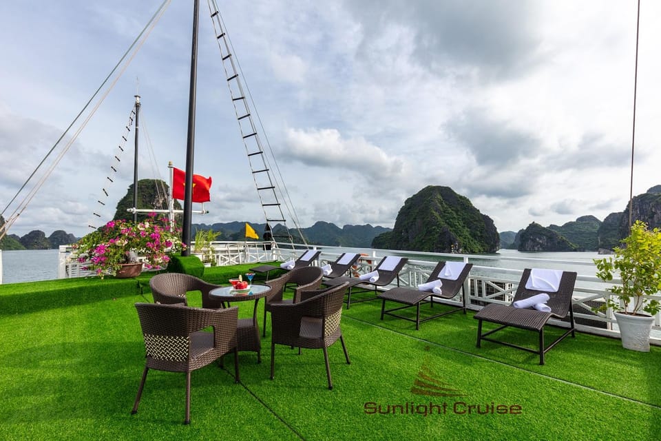 From Hanoi: 2-Day Ha Long Bay Boat Tour - Crowds, schedules, and the reality of a very popular bay