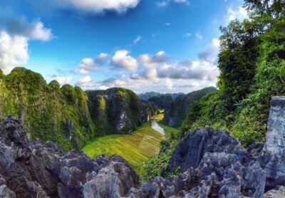 From Hanoi: 2-Day Ninh Binh Tour with Accommodation & Meals - Hanoi pickup and the ride south to start fresh