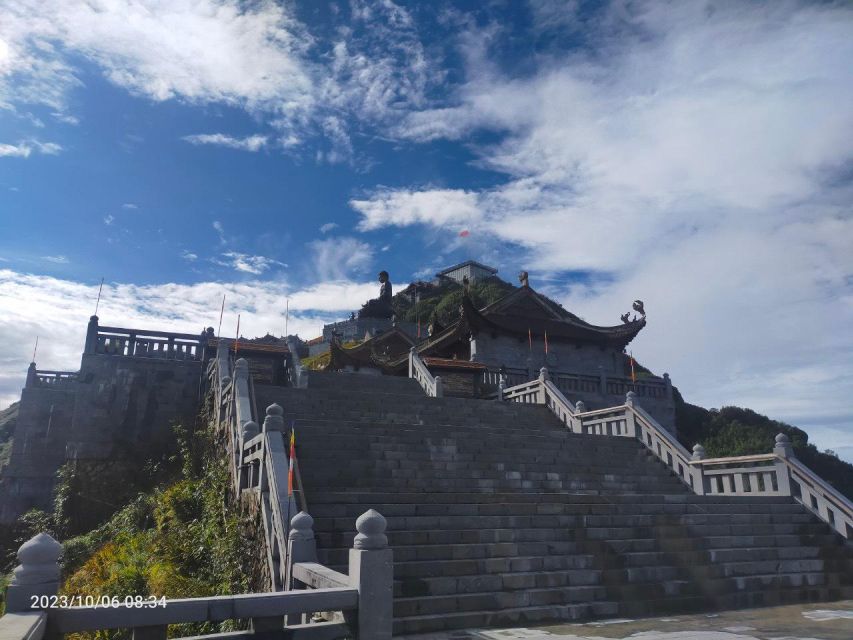From Hanoi: 2-Day Sapa, Fansipan, and Muong Hoa Valley Tour - Hanoi to Sa Pa by limousine: the early start reality
