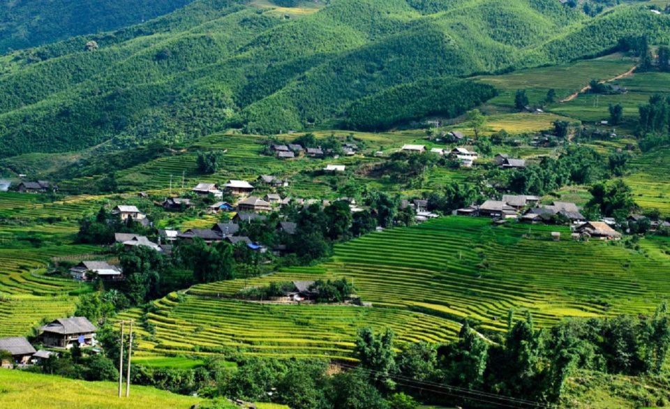 From Hanoi: 2 Day Sapa Trekking To Village & Bungalow, Meals - From Hanoi at 6:00 to Sapa by early afternoon: timing that matters